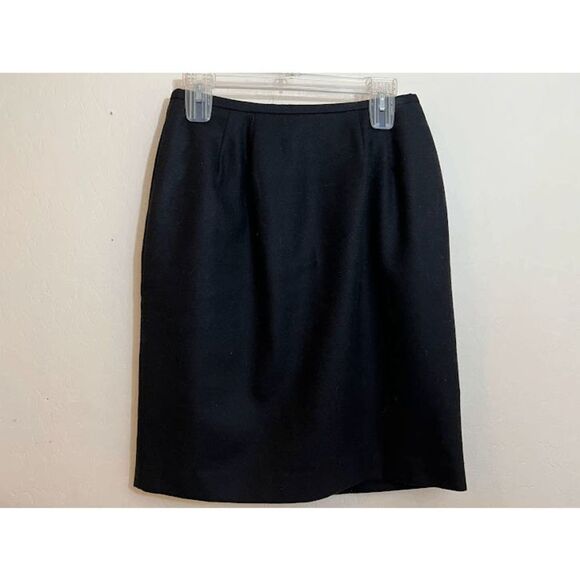 Norton mcnaughton black skirt of wool  size 8 knee length. - Picture 1 of 4